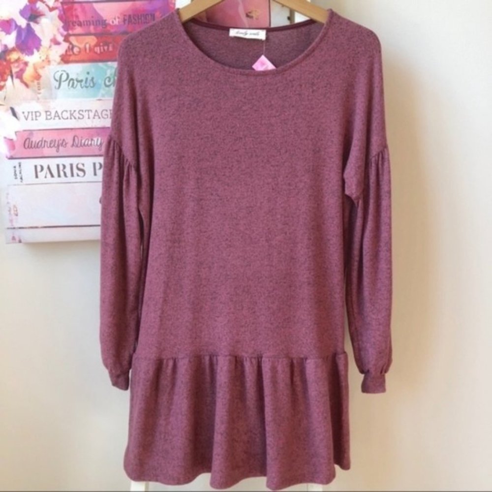 NEW Lovely Souls Hacci Ruffled Tunic Top Medium